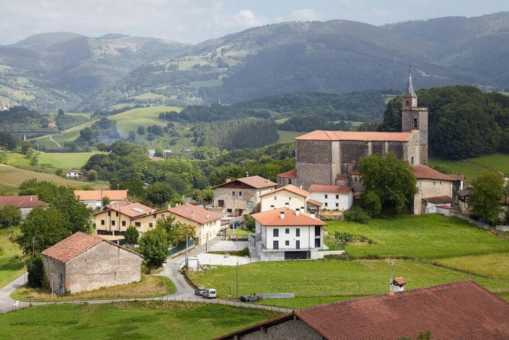 Casa rural a 10 minutos de San Sebastian Asteasu Exterior foto